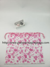 Einkaufsnetz-Kleidungs-kleine Plastikzugschnur-Taschen-Geschenk-Verpackung des Kosmetik-Polyester-abgehobenen Betrages mit Logo Printing