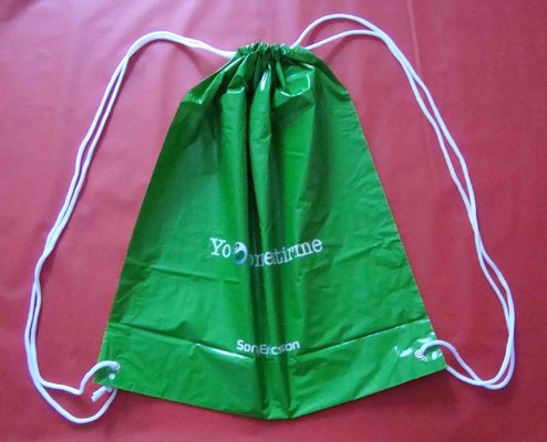 Wasserdichte Zugschnur-Plastikrucksack-Tasche mit Fabrikpreis für das Reisen, Förderung, Sport