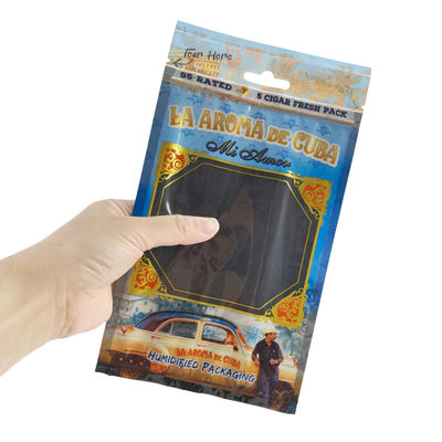 Maßgeschneiderte Luxus-Leder-Zigarren-Reisetasche mit Befeuchter, tragbarem, mit Zedernholz gefüttertem Humidorbeutel, Feuchtigkeitskontrolle, Ziplock-Beutel