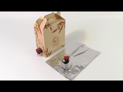 Getränkebeutel und Plastikbeutel sind in der Box verpackt, flüssige Verpackungsbeutel sind in der Box verpackt, ein